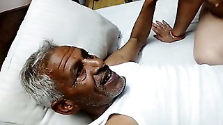 Indian uncle has sex with girlfriend, clear Hindi audio