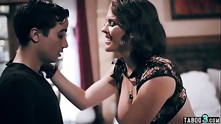 Neglected mature housewife fucked by young neighbor